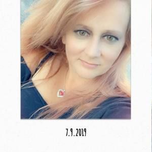 Meet your Posher, Crystal